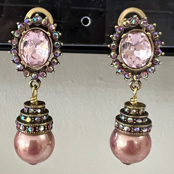 Heidi Daus 🆕 “Floral Intrigue” omega for pierced ears earrings - Picture 3 of 6